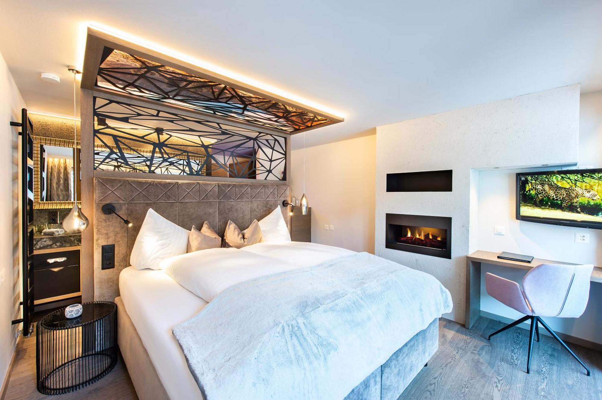 Laret Private Boutique Hotel - Adults Only Samnaun Bagian luar foto