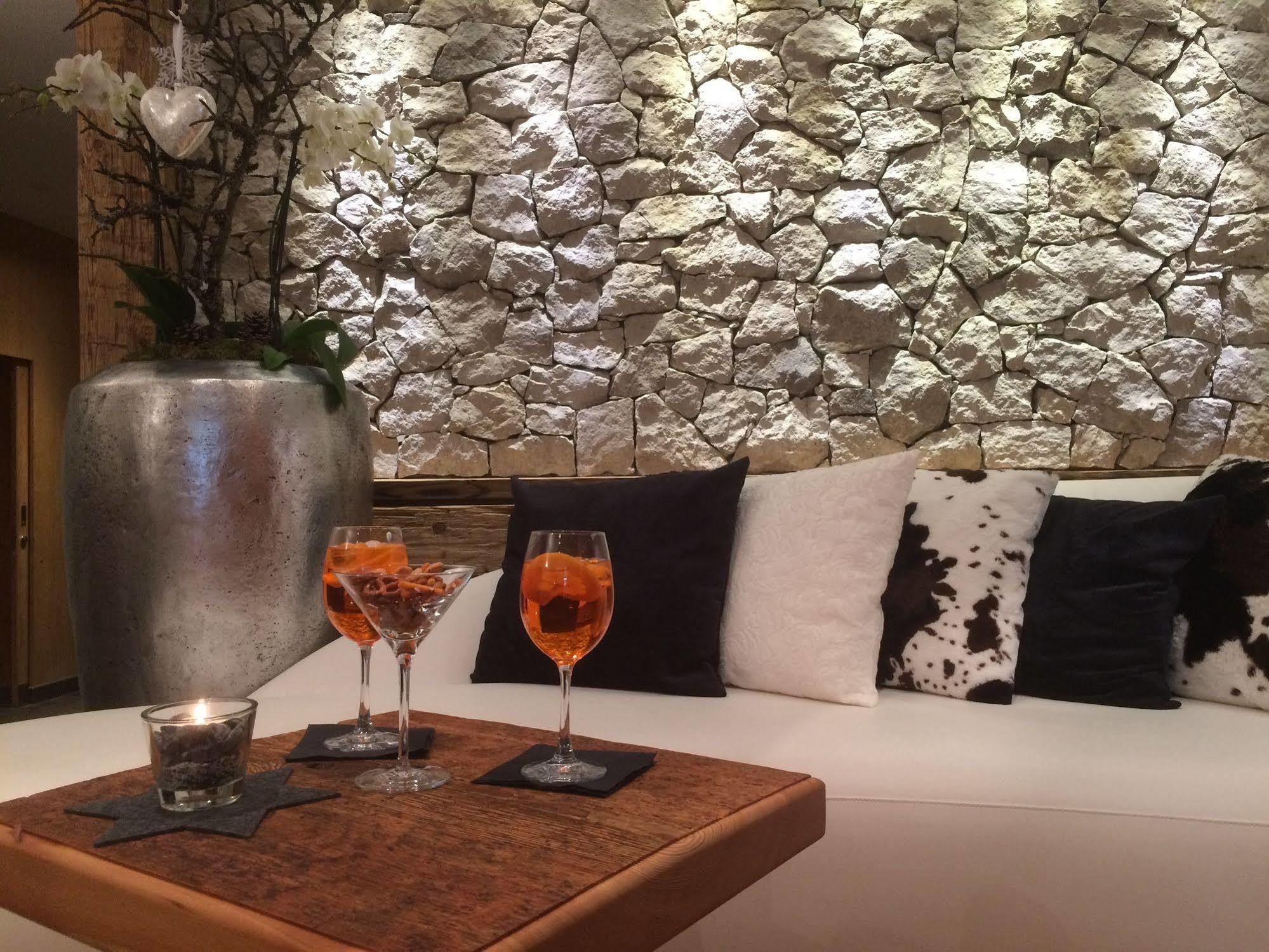 Laret Private Boutique Hotel - Adults Only Samnaun Bagian luar foto